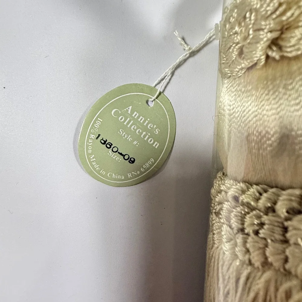 NWT  Annie's Collection Curtain Tiebacks Champagne Gold Tassel Regency Core 22in